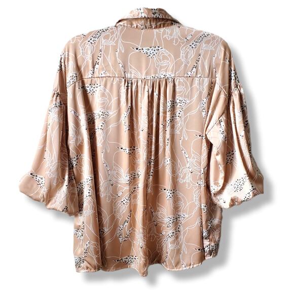 Women Entro Cheetah Beige Balloon Sleeve Blouse Top M Neutral Career Modern NEW - Picture 5 of 11
